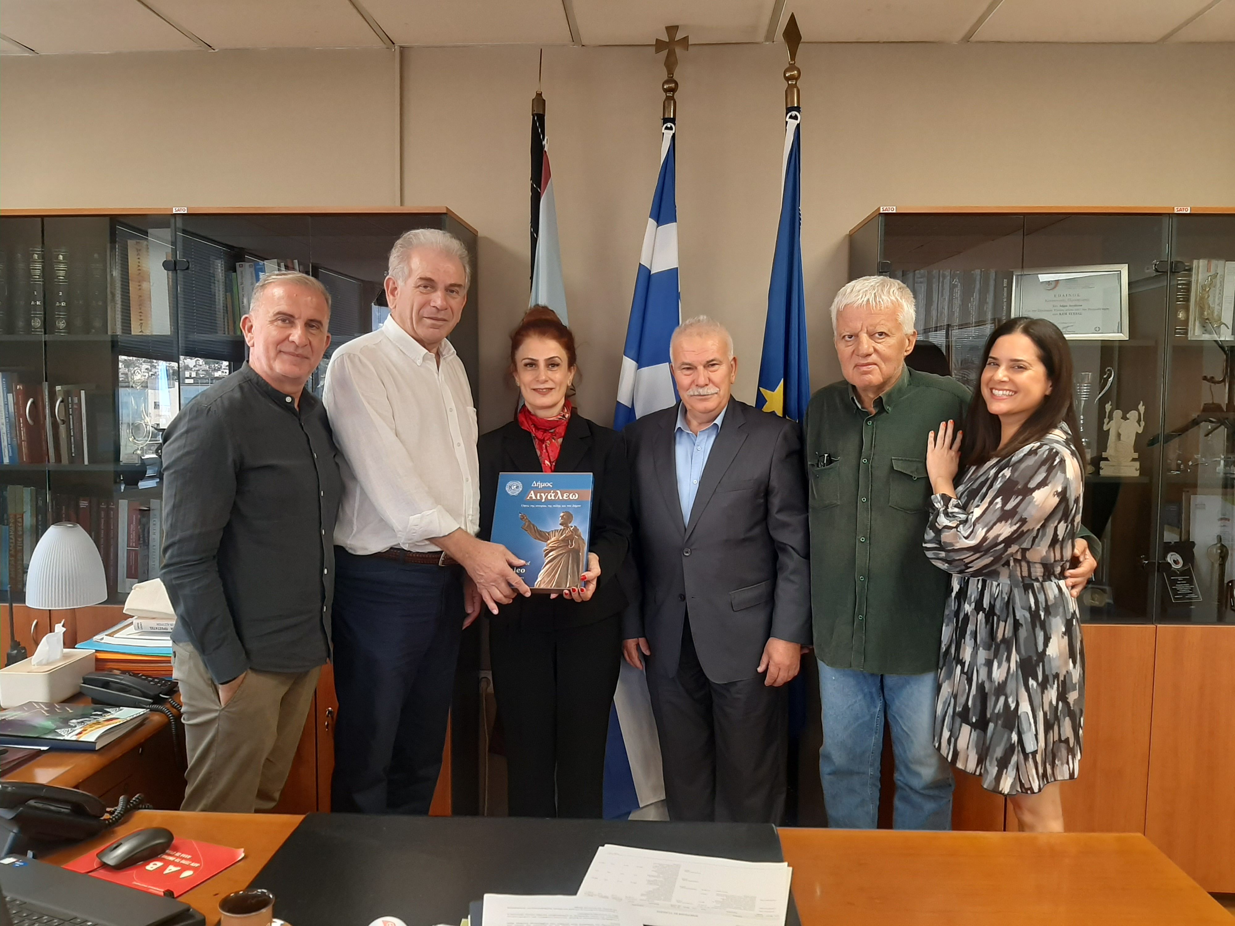 Ο Αντιπεριφερειάρχης κ. Χαράλαμπος Αλεξανδράτος στην υποδοχή της διεθνούς φήμης σκηνοθέτιδας Aida Schlaepfer!