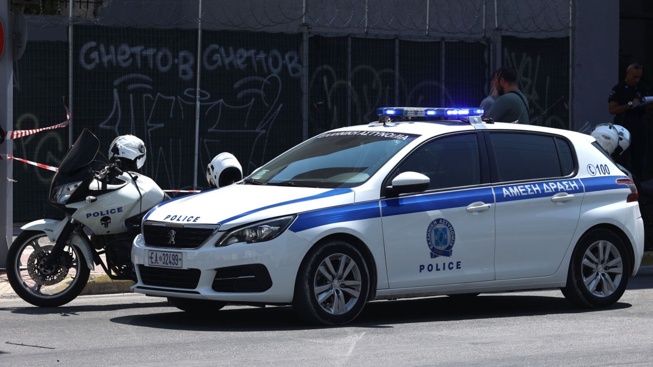 Πετρούπολη: Μεθυσμένος πατέρας παράτησε τα παιδιά του, ηλικίας 2 και 4 ετών στον δρόμο