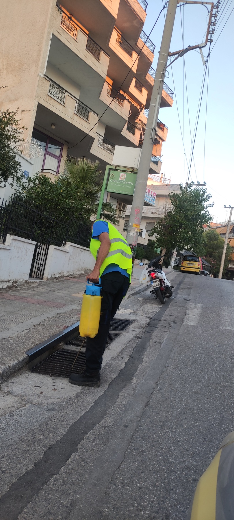 Συνεχείς ψεκασμοί για την καταπολέμηση των κουνουπιών – Μέτρα προστασίας για τους πολίτες