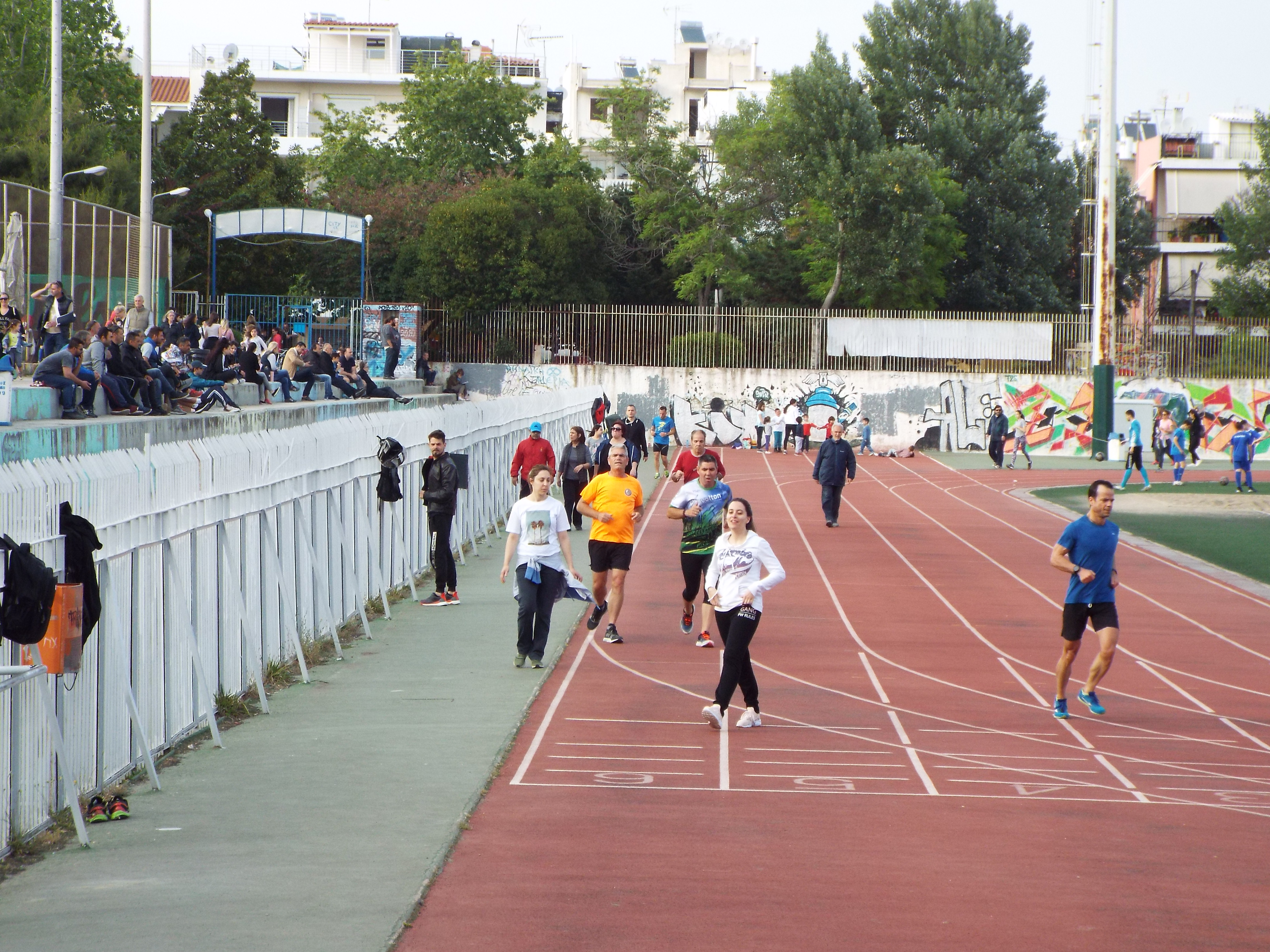 Run στα δυτικά. Οδηγός επιβίωσης για δρομείς