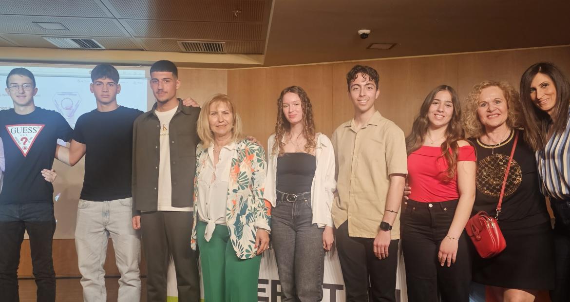 Μαθητές στο επίκεντρο της συζήτησης για την Τεχνητή Νοημοσύνη στο Περιστέρι