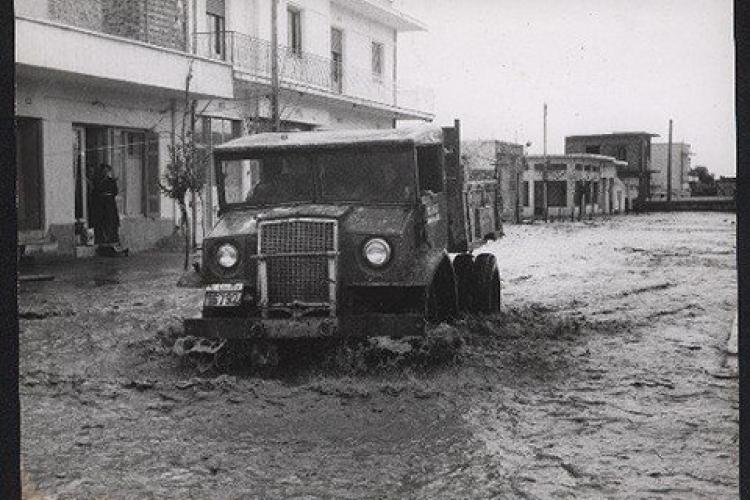 πλημμύρες, Περιστέρι, 1961, δυτικά, καταστροφές, νεροποντή 