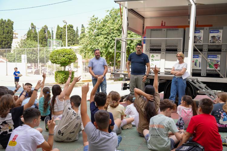 Το Κινητό Πράσινο Σημείο στα σχολεία της πόλης, Ίλιον, ανακύκλωση, δήμοι, δυτικά