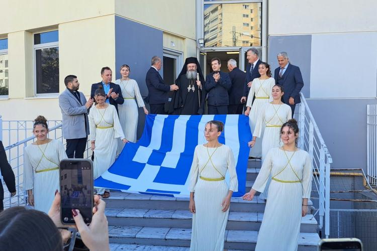 Εικόνες από την 28η Οκτωβρίου στο Περιστέρι, παρέλαση