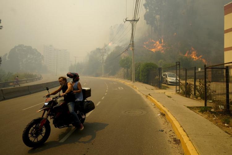 Τουλάχιστον 112 νεκροί στην πύρινη κόλαση της Χιλής