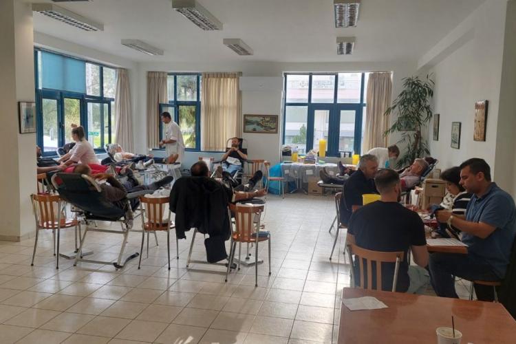 Με επιτυχία ολοκληρώθηκε η 74η εθελοντική αιμοδοσία του Δήμου Πετρούπολης