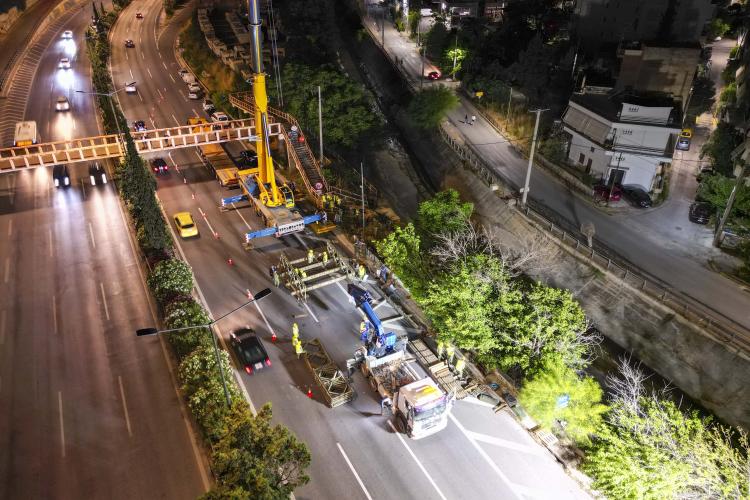 : Αποκαταστάθηκε η πεζογέφυρα που ενώνει τους Αγίους Αναργύρους με τη Νέα Φιλαδέλφεια