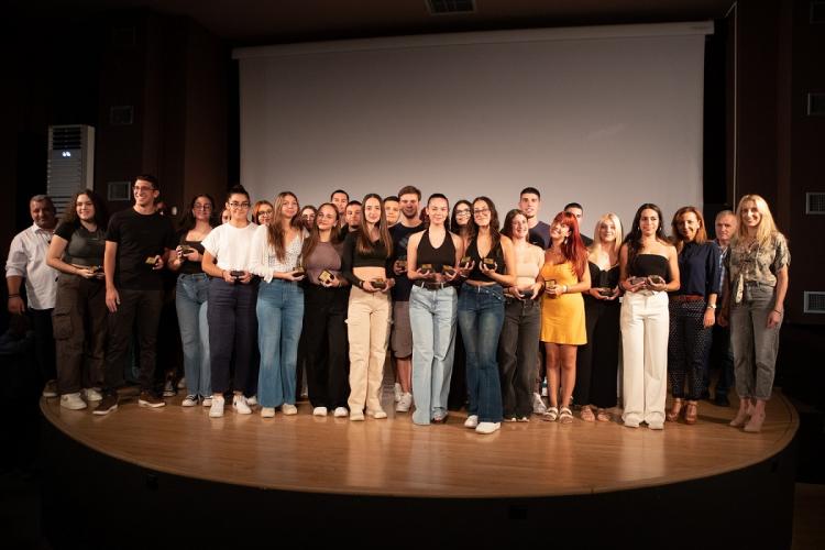 Πετρούπολη: Εκδήλωση βράβευσης εισαχθέντων στα ιδρύματα Τριτοβάθμιας Εκπαίδευσης