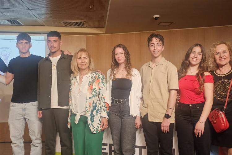 Μαθητές στο επίκεντρο της συζήτησης για την Τεχνητή Νοημοσύνη στο Περιστέρι