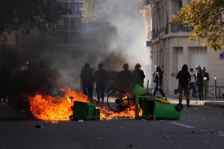 Μεγάλες και δυναμικές διαδηλώσεις στην Ευρώπη – Τι συμβαίνει σε Γαλλία, Ισπανία, Ιταλία και Πορτογαλία