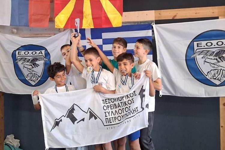 Συγχαρητήρια Δημάρχου & Δ.Σ. Πετρούπολης στον Π.Ο.Σ. Πετρούπολης