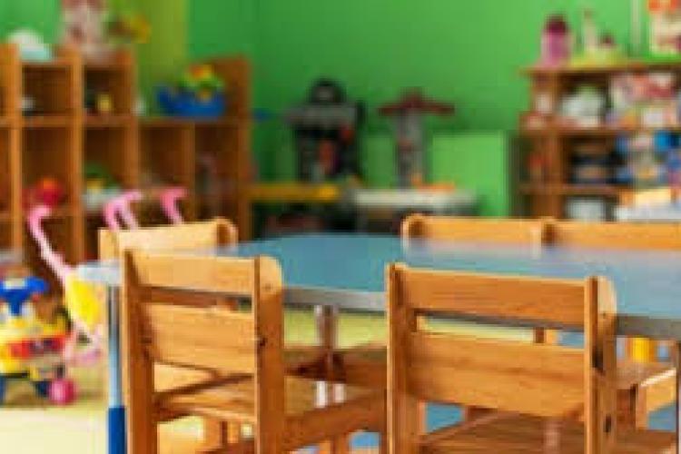 Ενημέρωση για τις εγγραφές στους Δημοτικούς Παιδικούς και Βρεφονηπιακούς Σταθμούς Δήμου Πετρούπολης