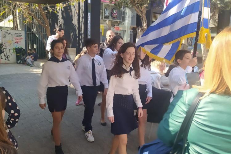 Κατάθεση στεφάνων, Περιστέρι , μαθητές