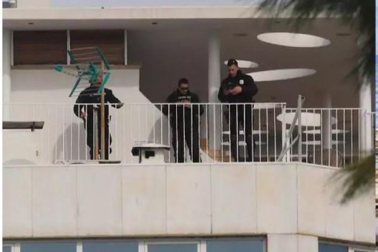 Δολοφονία στη Γλυφάδα: Νεκρή από τα πυρά του ενόπλου η ιδιοκτήτρια της ναυτιλιακής, Μαρία Καρνέση, συγγενής της και ένας καπετάνιος