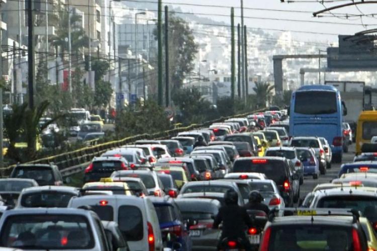 Κυκλοφοριακό χάος, κίνηση, δρόμοι 