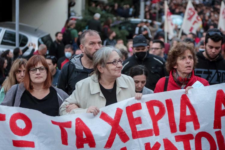 Περιστέρι, Επιτροπή, πλειστηριασμοί, Η REOCO FRONTIER ΥΠΟΧΩΡΗΣΕ ΚΑΙ ΕΦΕΡΕ ΠΡΟΤΑΣΗ ΕΠΑΝΑΠΟΚΤΗΣΗΣ ΤΟΥ ΣΠΙΤΙΟΥ ΣΤΗΝ ΟΙΚΟΓΕΝΕΙΑ! Ο ΑΓΩΝΑΣ ΜΑΣ ΣΥΝΕΧΙΖΕΤΑΙ!