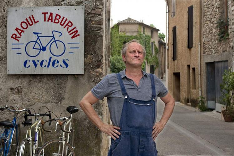 Ο ΑΞΙΑΓΑΠΗΤΟΣ ΚΥΡΙΟΣ ΤΡΟΧΙΔΗΣ / RAOUL TABURIN» ΣΤΟΝ ΘΕΡΙΝΟ ΚΙΝΗΜΑΤΟΓΡΑΦΟ ΠΕΤΡΟΥΠΟΛΗΣ