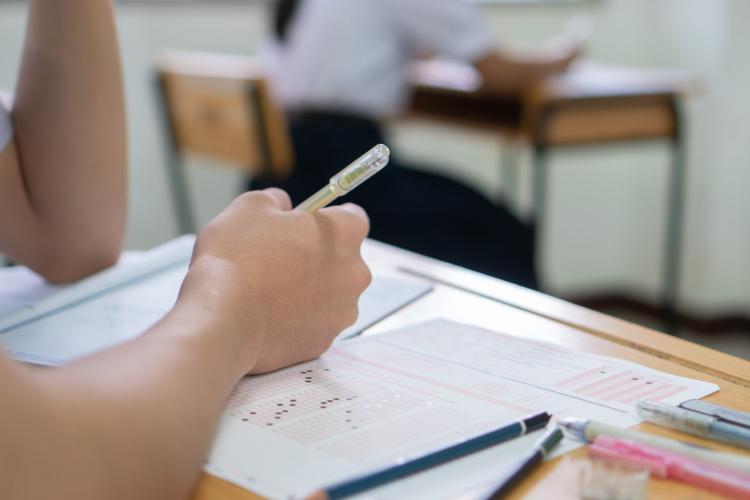 Για τις εξετάσεις PISA, Ένωσης ΣΥΛΛΟΓΩΝ ΓΟΝΕΩΝ ΚΑΙ ΚΗΔΕΜΟΝΩΝ ΔΗΜΟΥ ΠΕΡΙΣΤΕΡΙΟΥ
