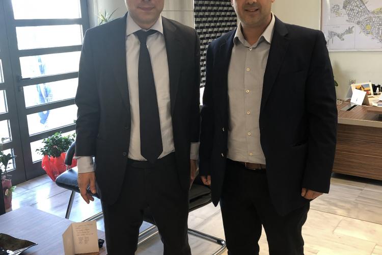 ΣΥΝΑΝΤΗΣΗ ΤΟΥ ΔΗΜΑΡΧΟΥ ΧΑΪΔΑΡΙΟΥ ΜΕ ΤΟΝ ΑΝΤΙΠΕΡΙΦΕΡΕΙΑΡΧΗ ΔΥΤΙΚΟΥ ΤΟΜΕΑ ΓΙΑ ΤΑ ΤΕΧΝΙΚΑ ΕΡΓΑ