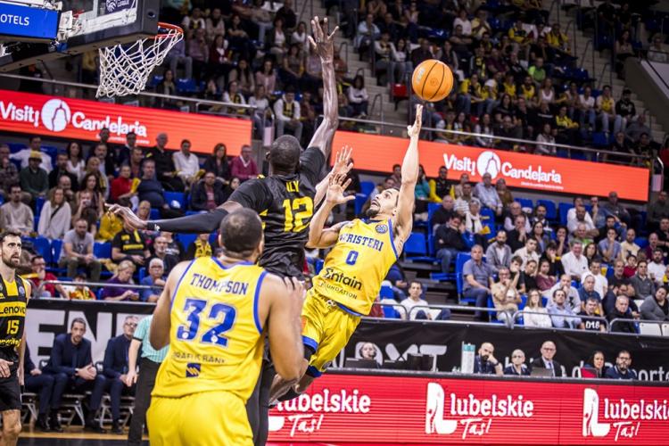 Τενερίφη-Περιστέρι 89-68: Βαριά ήττα για την ομάδα